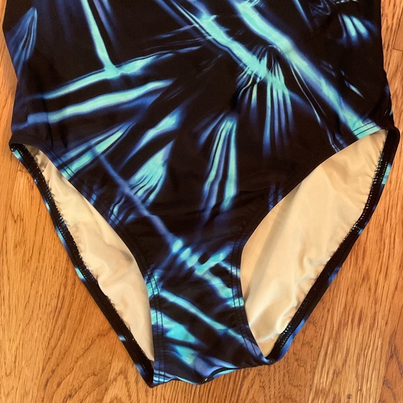 TYR- Women's Vitality Durafast Elite Diamondfit One Piece Swimsuit . Size M/L - Picture 5 of 11